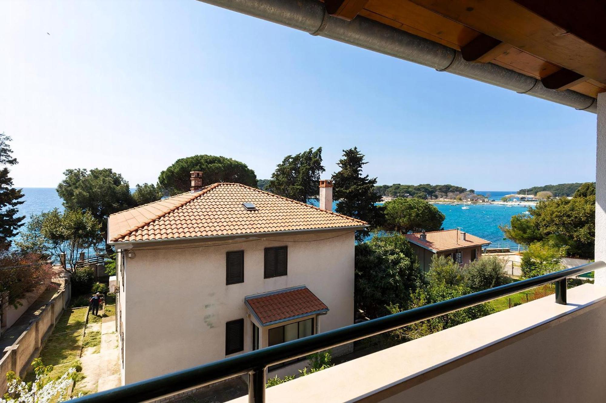 Apartment In Und Nah Am Pula